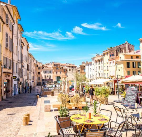 Mazzarin Studio Aix-en-Provence Bagian luar foto